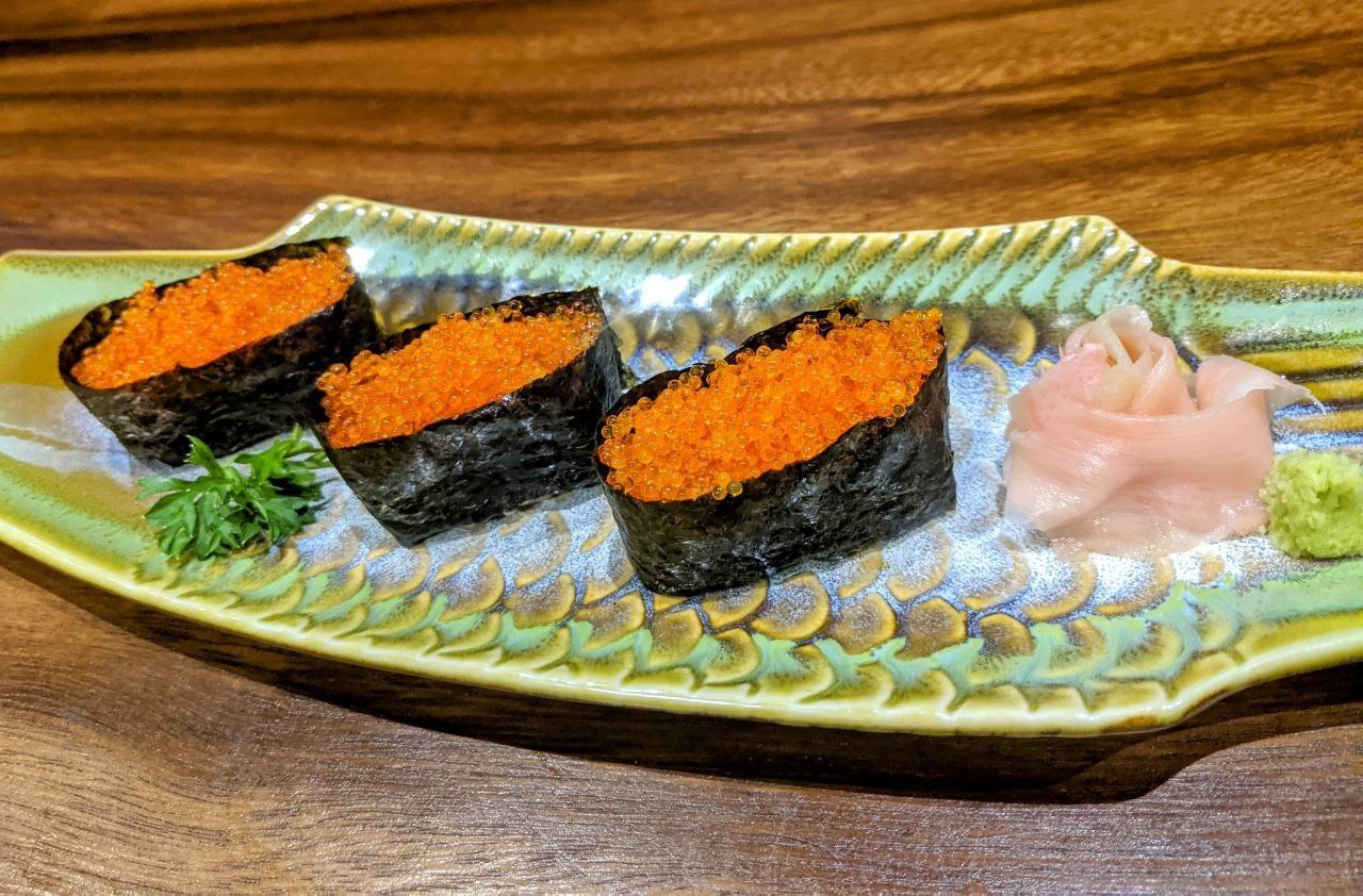 Tobiko Nigiri